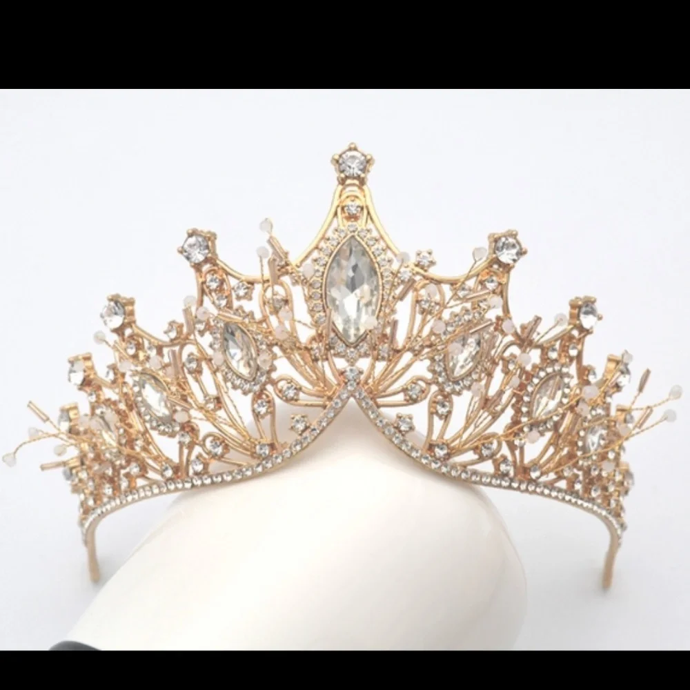 Wedding Crown Tiara - Picture 3 of 16